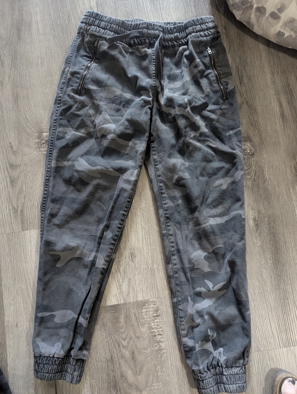 TNA CAMO CARGO PANTS